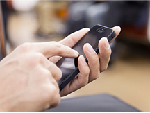 電話で問い合わせ